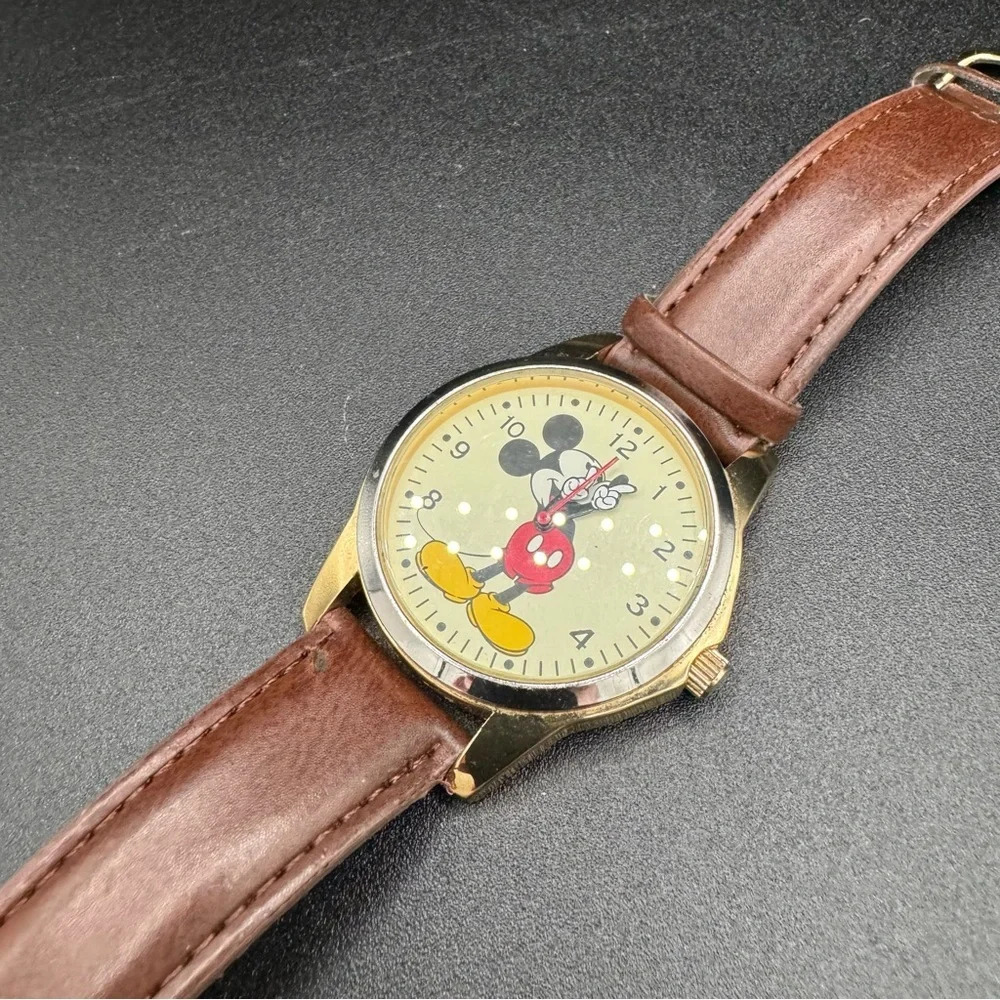 Vintage Mickey Mouse Disney Wide Face Analog Watch with Brown Leather Band - Picture 16 of 16